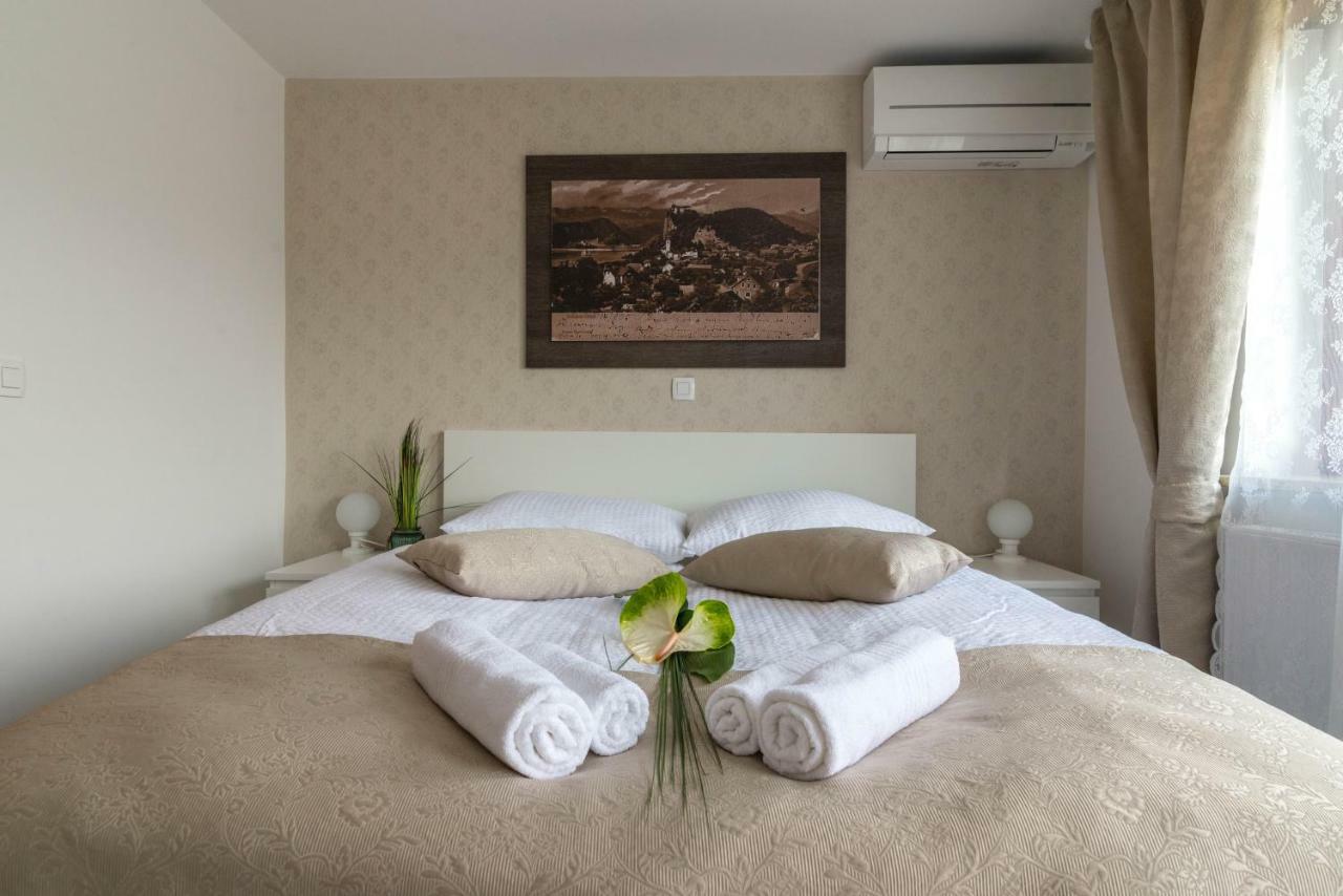 Apartments & Rooms Aleksandra 布莱德 外观 照片