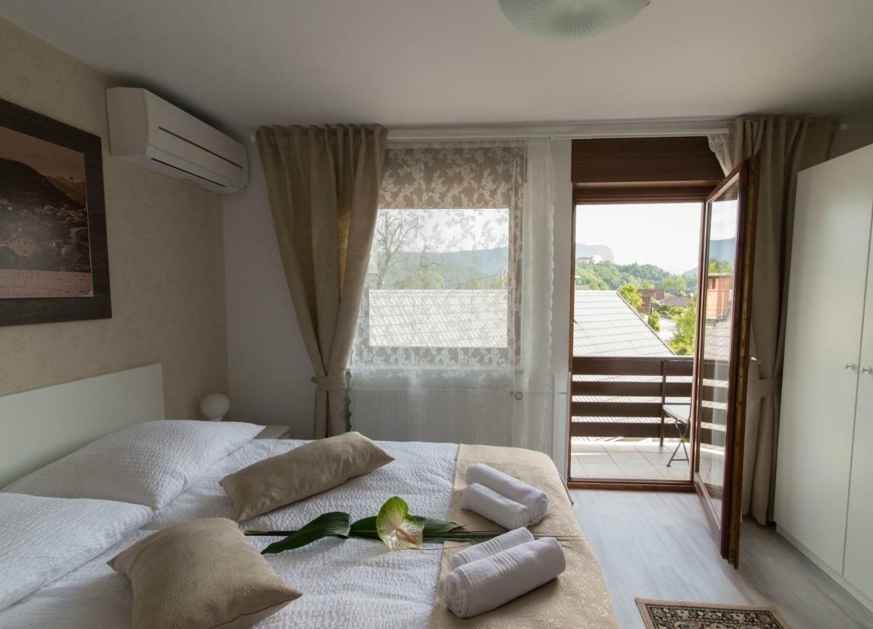 Apartments & Rooms Aleksandra 布莱德 外观 照片